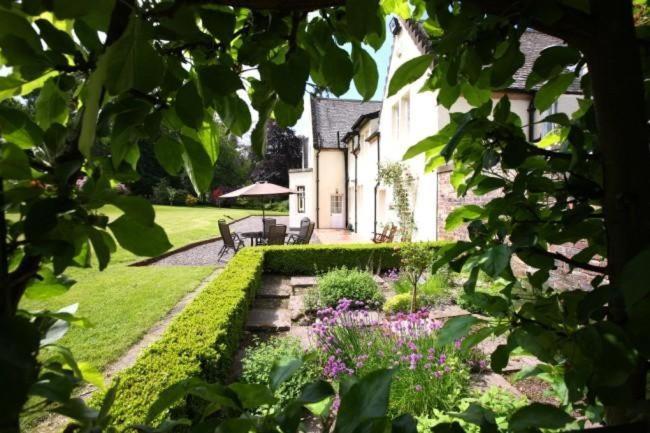 Glenfarg House Villa ภายนอก รูปภาพ